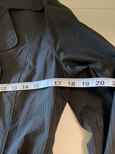 Joujou Royale Ladies Pinstriped trenchcoat with waterproof coating. Size L Black - Picture 13 of 13