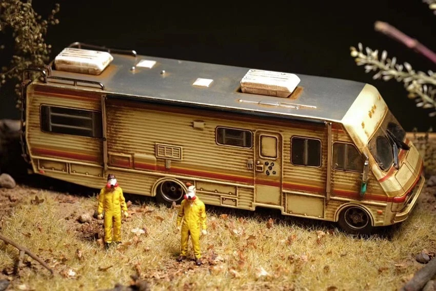 1:64 Greenlight Breaking Bad Rv Bus Model With Custom Weathering