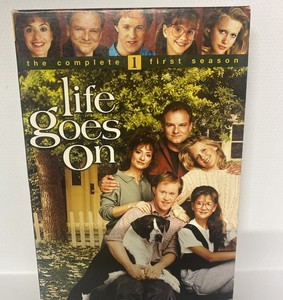 Hi-Fi CAMP LIFE GOES ON CD・DVD LIFE GOES ON(Mega Mix Ver.)/Hi-Fi CAMP - YouTube