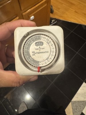 Intermatic Time-All TN111 Mechanical Plug-In Timer   Working