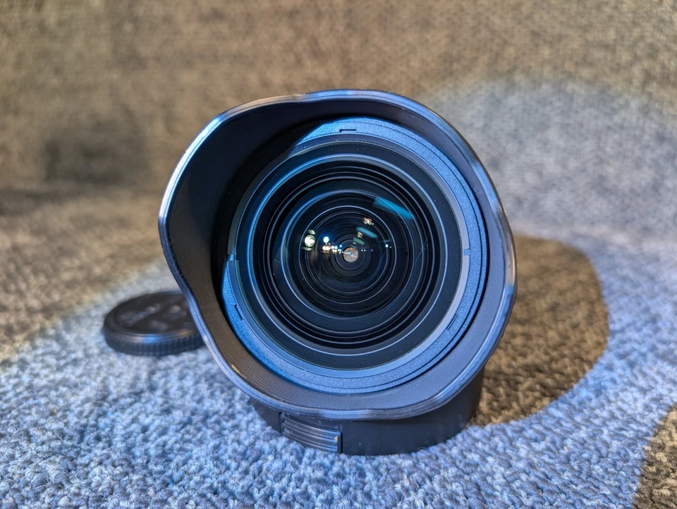 Olympus M.Zuiko Digital Ed 7-14mm f/2.8 Pro Lens with Box And Flash - Image 3 of 4