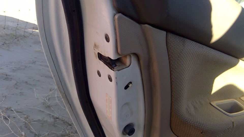 2002 2003 Mitsubishi Lancer Driver Left Rear Door Latch With Rods/cables Back - Image 3 of 4