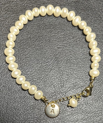 Tagged A 8” F Freshwater Pearl White Beaded Bracelet