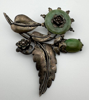Vintage Sterling Silver & Jade Floral Pin Brooch 19.7g