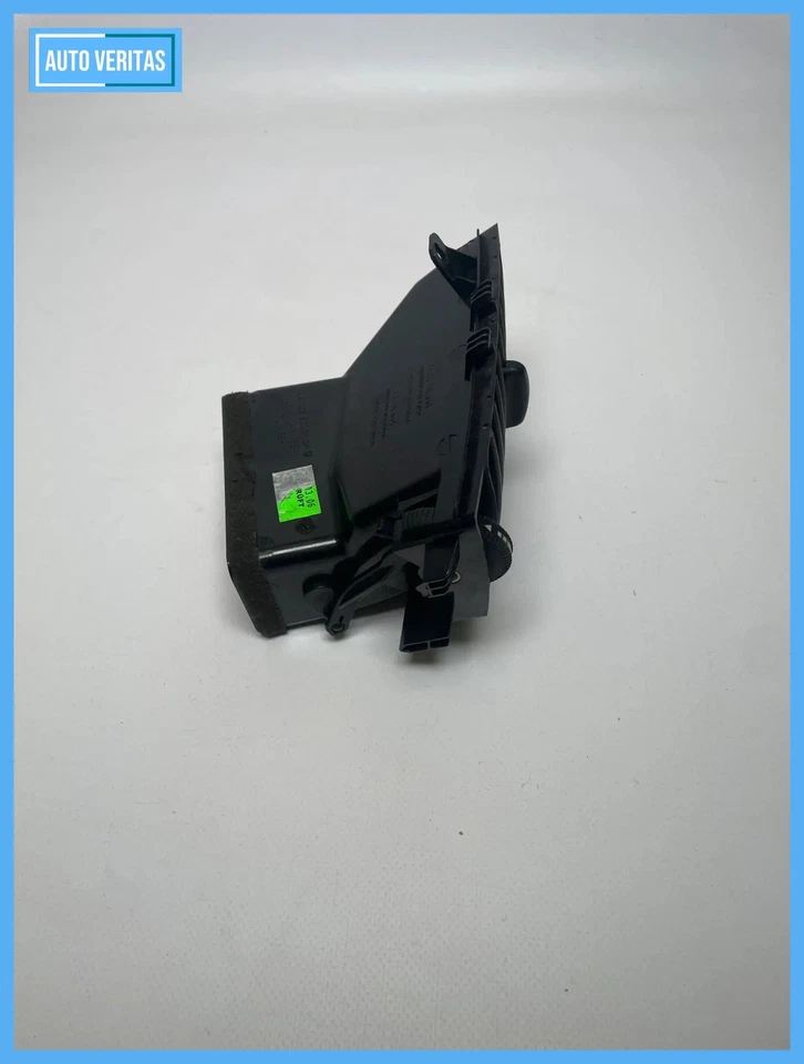 Original Mercedes VW Crafter Sprinter (B906/2E) air nozzle right A9068300154 - Image 4 of 4
