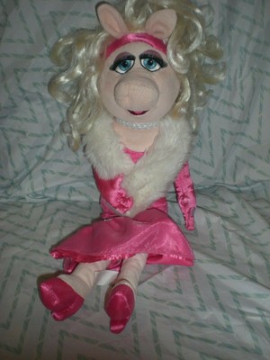 ms piggy doll
