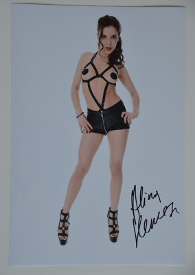 Alina Henessy Sexy Adult AVN Model signed 20x30 Foto Autogramm Autograph IP 21