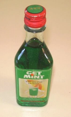 Bouteilles et mignonnettes d'alcool de collection Get 27