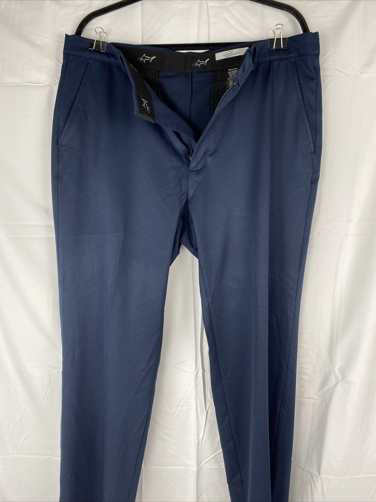 Greg Norman Men’s Ultimate Classic Travel Pant Blue Gem