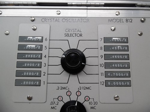 International Crystal Crystal Oscillator Model 812 - Picture 2 of 5