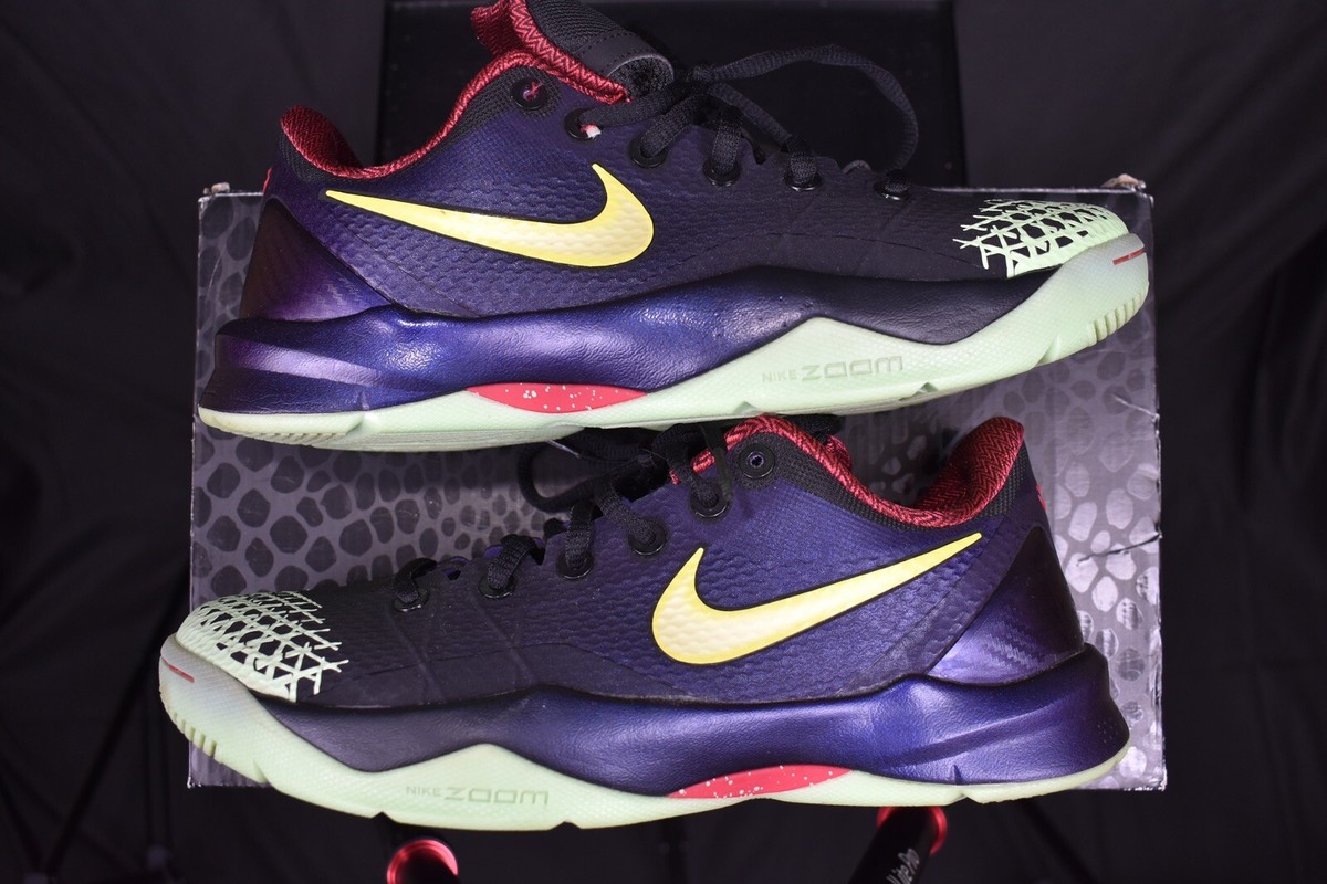 Size 8 - Nike Zoom Kobe Venomenon 4 glow in the dark