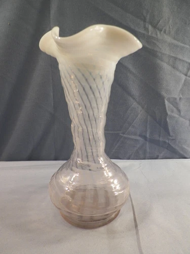 Vintage Fenton French Opalescent Glass Spiral Vase 7 7/8" Tall