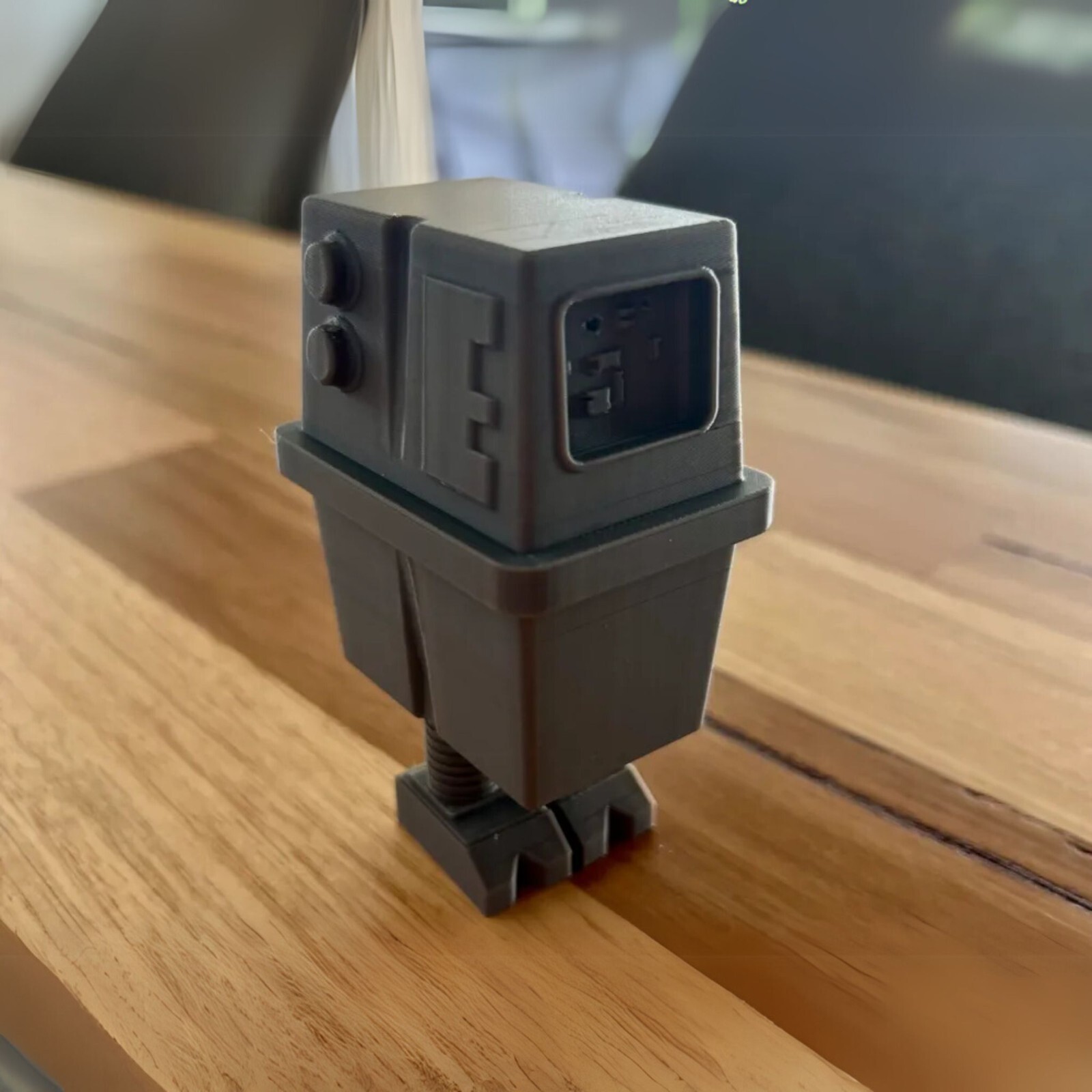 Modelo droide eléctrico impreso en 3D - utilería de pantalla de ciencia ficción - diseño de inspiración galáctica