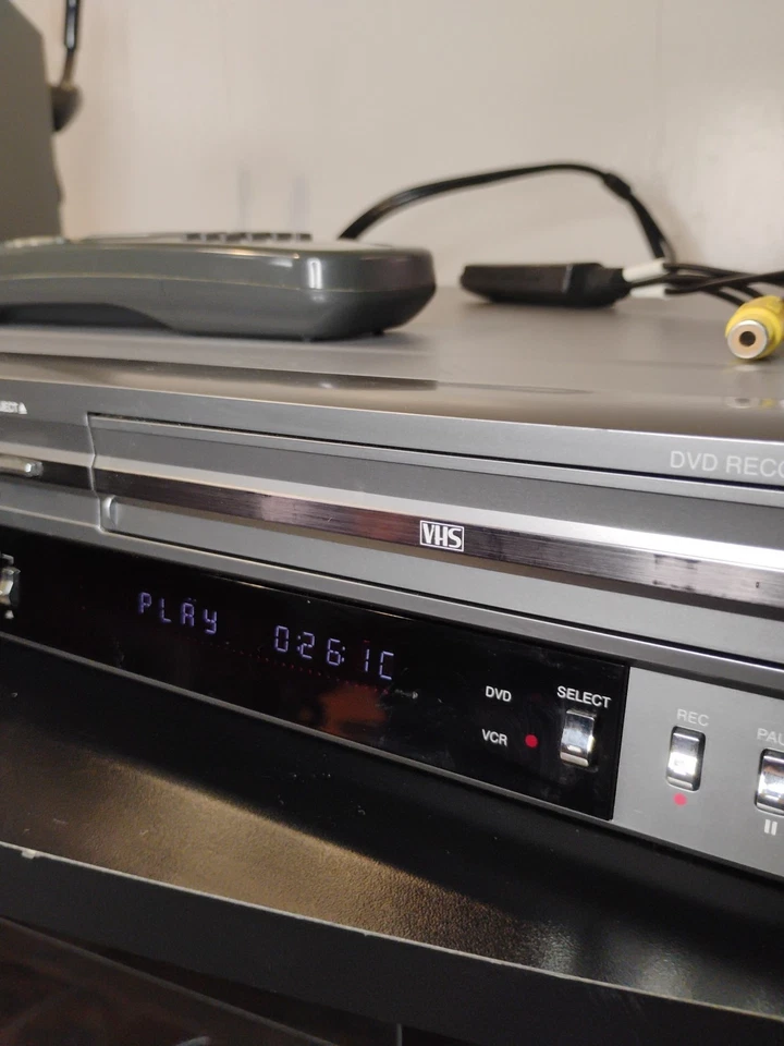 🔥2004 Go Video VR3930 DVD VHS VCR Grabadora Reproductor Combo Control Remoto y Cables! Video S Foto 4 de 4