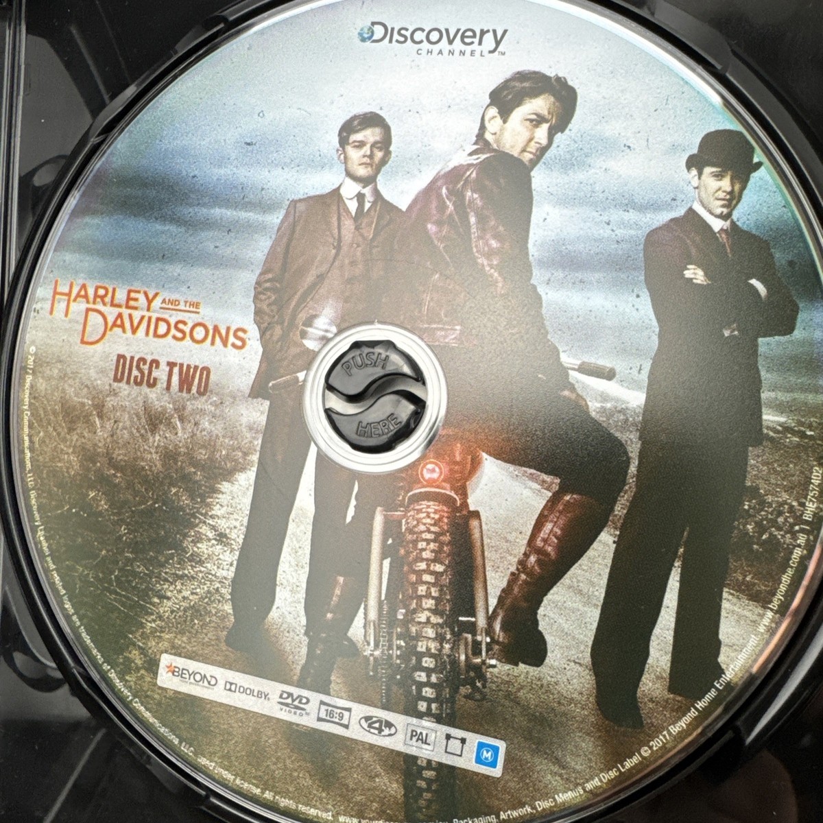 その他 Hog Heaven: Story of Harley-Davidson Empire [DVD] Hog Heaven: Story of Harley-Davidson Empire [DVD]