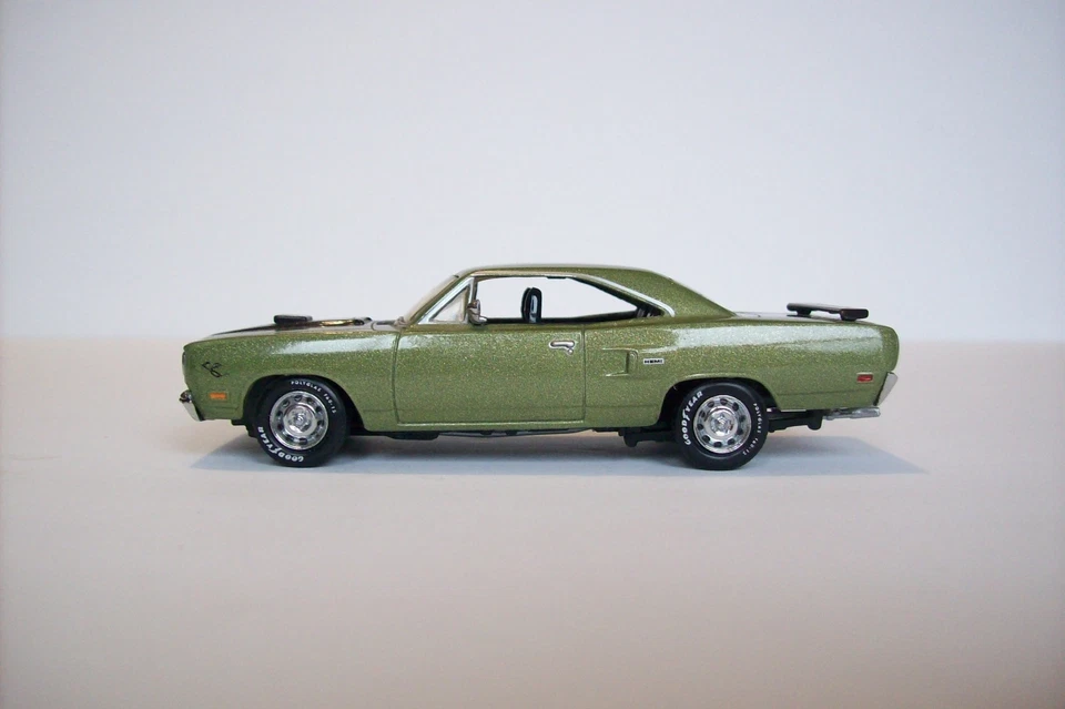 Matchbox Models of Yesteryear, '70 Plymouth Road Runner, 1/43, Nice, 1996, READ! - Image 4 of 4