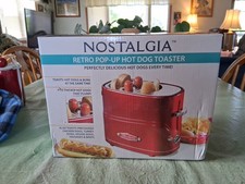 Nouveau grille-pain pop-up rétro Nostalgia hot dog et chignon-120v-60hz-650w-rouge