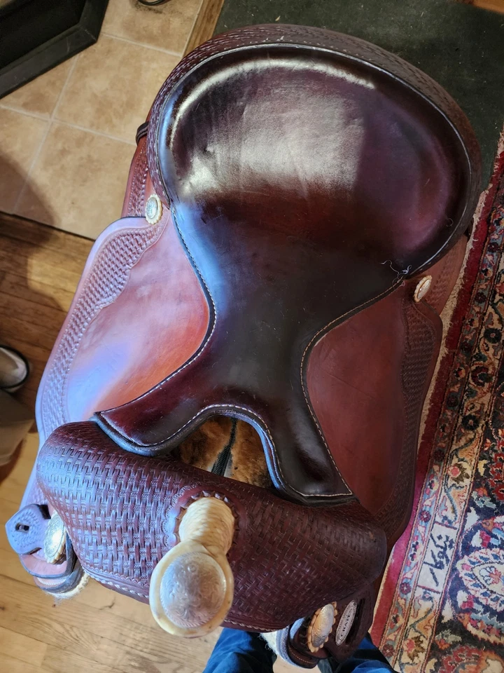 Crates Western Trail Saddle 16" Reining,Ranch, Cow W/ Fabtron Girth & Blanket - Image 3 of 4