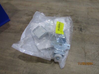 L50 REPLACEMENT PANEL HANDLE WITH DEFEATER RETROFIT KIT