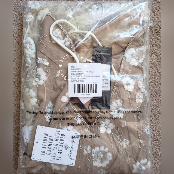 Free People NWT Elliatt Retusa Gown image 4