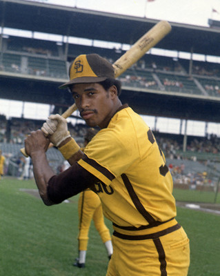Real Sociedad Astore ピステ・ウィンドブレーカー MLB 1970's San Diego Padres Dave Winfield Color 8 X 10 Photo