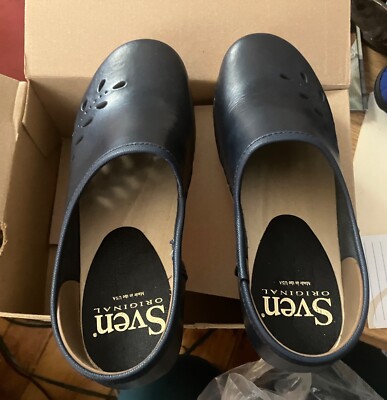 SVEN SWEDISH CLOGS : New in box Size 36 (Size 6 U.S.) Navy Blue All Day Clogs