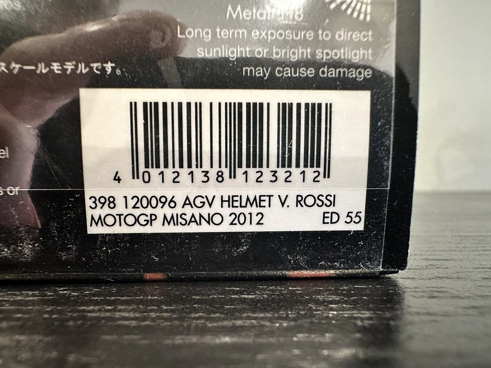 MINICHAMPS V ROSSI HELMET MISANO 2012 1:8 SCALE 398 120096 - Image 3 of 3