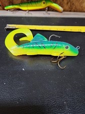 Suick Curly Sue Musky Swimbait Lure 6.4oz 