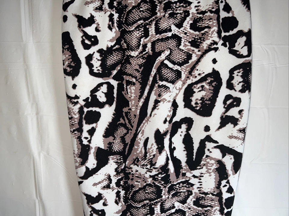 Falda hasta la rodilla Nicki Minaj para mujer talla S blanca negra púrpura patrón negocios informal Foto 3 de 4