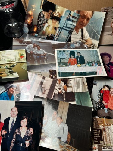 42 Vintage Color Photos Romanian Family Lot 1970s 1980s 1990s Travel Snapshot - Picture 3 of 14