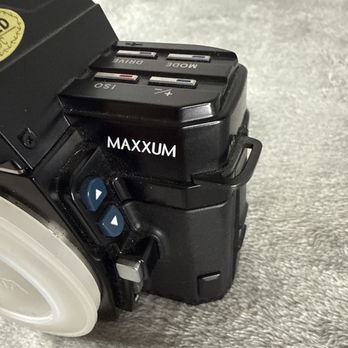 Minolta Maxxum 7000 AF 35mm SLR Film Camera Body Only - Tested - Picture 11 of 12