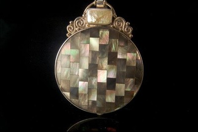 VINTAGE SAJEN SIGNED MOBE PEARL MOTHER OF PEARL MOSAIC 925 STERLING PENDANT  MR