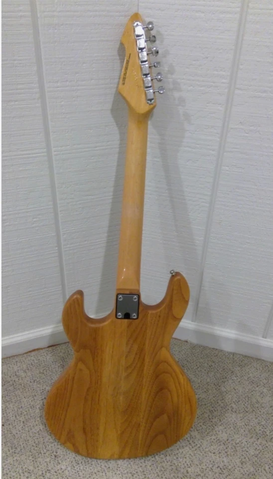 Guitarra Eléctrica Peavey T-15 Años 80 Hecha en EE. UU. Rara ACABADO MADERA NATURAL Foto 2 de 4