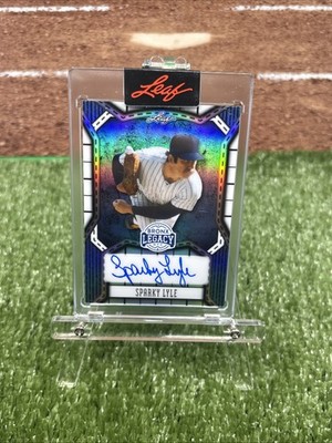 SPARKY LYLE /4 SSP 2025 LEAF BRONX LEGACY NYC BASEBALL BASE AUTOGRAPH PRISMATIC