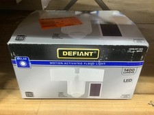 DEFIANT SOLAR MOTION ACTIVATED FLOOD LIGHT 18...