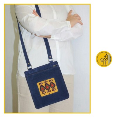 Annie Art Craft - Ladies Handbag - Leather & Kilim - Prussian Blue Color - Small