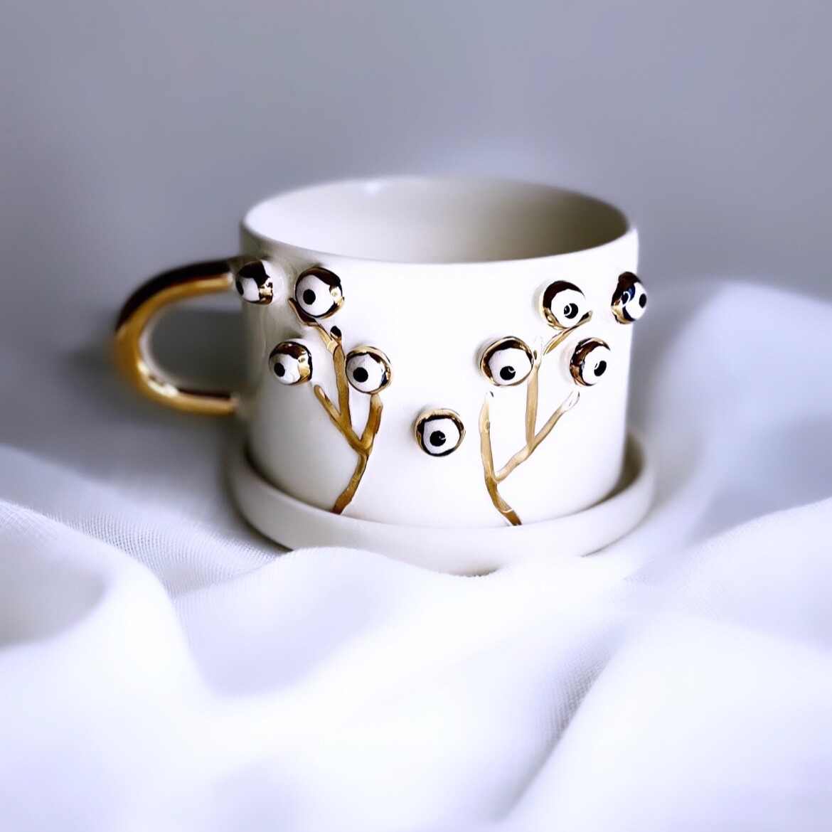 Tasse à café en céramique isolante fait main 200ml contre le café froid