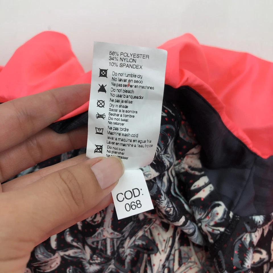 Maaji Women's Enchanted Spirit Blush Bloom Running Reversible Jacket Sz M - Image 4 of 4