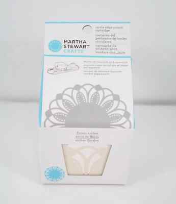NIB Martha Stewart Crafts FLOWER ARCHES Circle Edge Paper Punch Cartridge