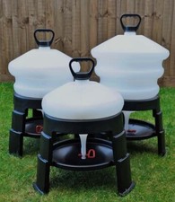 BEC Tripod Drinker 10L 20L 30L Poultry Game Automatic Drinker With Legs