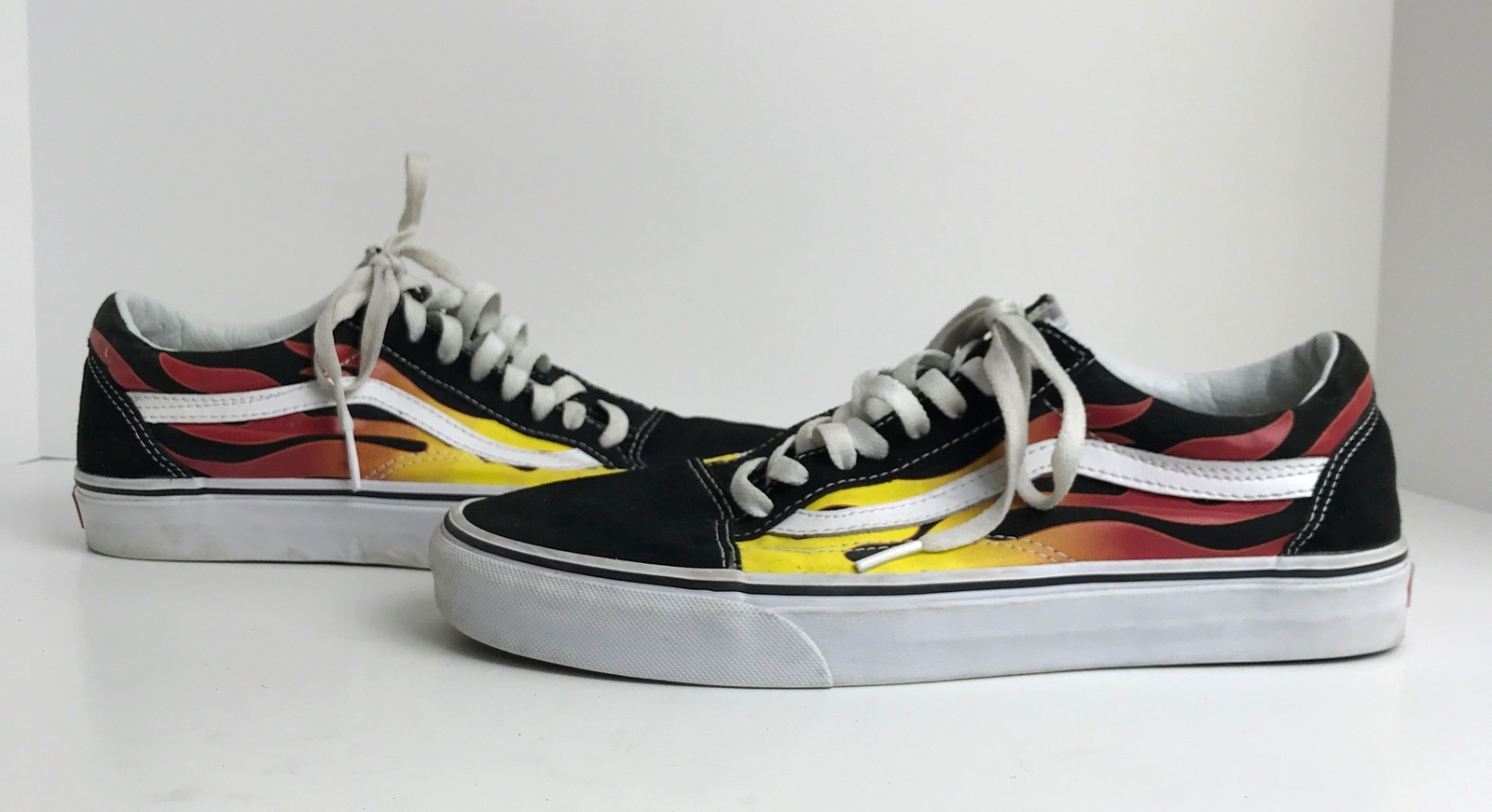 vans old skool black flame