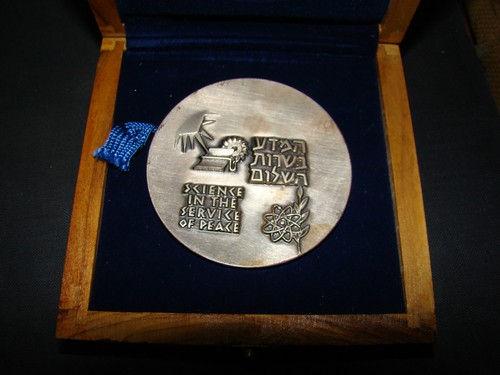 Medaglia di Stato di Israele argento Shavit Rockets Science 1962 59 mm 101 gr - Foto 4 di 5