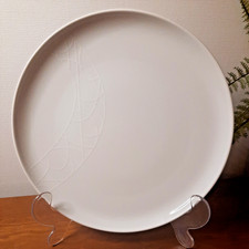 1 x Big Fella Plate Jamie Oliver White On White Royal Worcester 30 cm (6 avail)