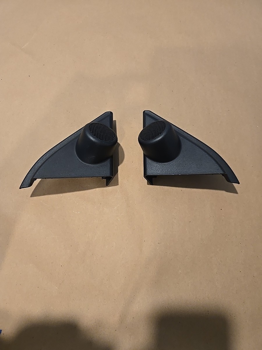 coco1210です。 2014-2016 Toyota Corolla D/S,P/S Interior Front Door Speaker