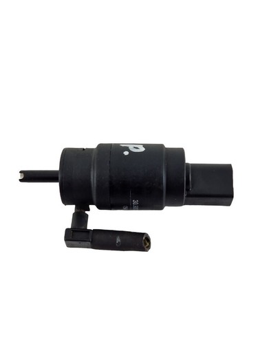 MERCEDES BENZ E W211 Wischwasserpumpe window cleaner motor sprayer 3090179