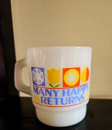 ANCHOR HOCKING MCDONALD'S STACKABLE MILK GLASS MUG HAPPY RETURNS 