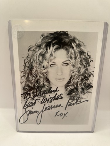 Autographed Photo Of Sarah Jessica Parker Black And White 8x10 Signed