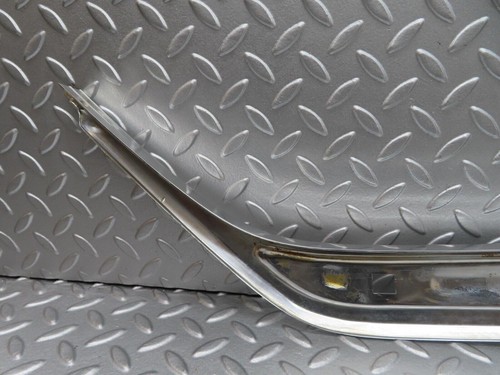 ⚙14314⚙ Mercedes-Benz W116 350SE A Pillar Chrome Moulding Trim Right Side - Picture 6 of 8