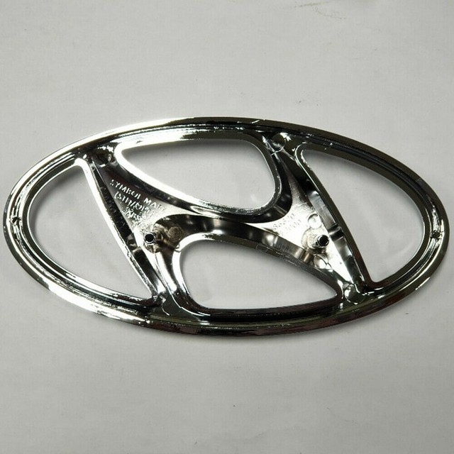 Genuine OEM Front Grille H Logo Emblem Fits HYUNDAI 20172018 Elantra