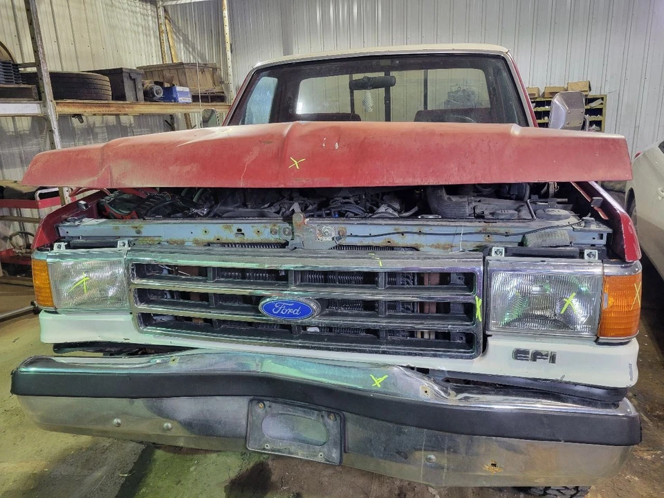 Tanque de combustível sob cabine regular 133" Wb compatível com 90-95 Ford F150 Pickup 2064146 - Imagem 2 de 4